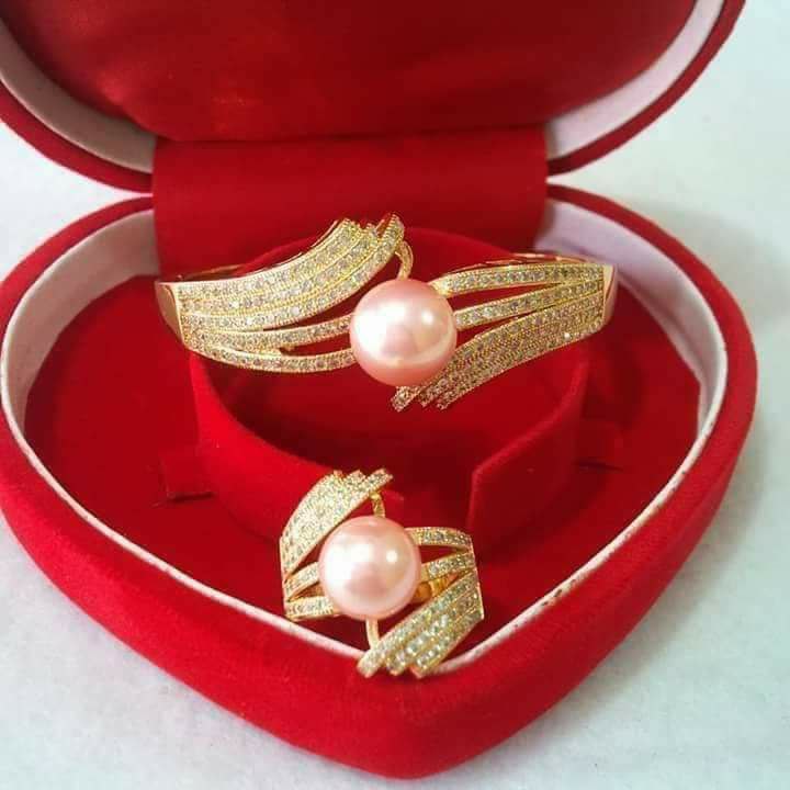featured image kalung mutiara Lombok South Sea autenik menampilkan 4C Color Clarity Carat Luster kilau nacre tebal